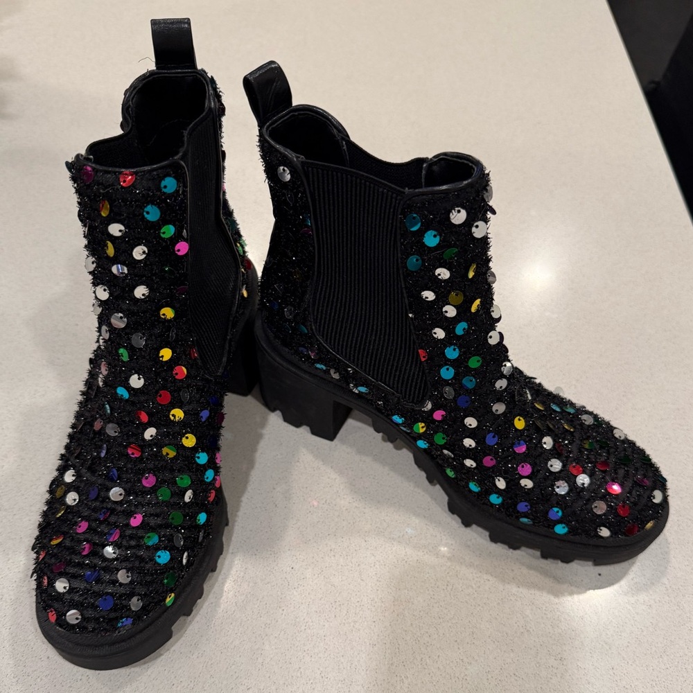Betsey Johnson  bowman Sequin Bootie In Black Multi Colorway Motto NWOT Size:6.5